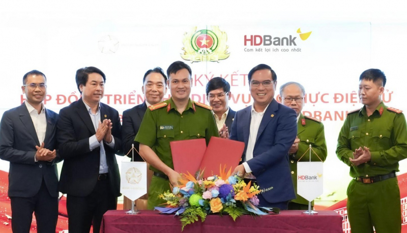 HDBank hợp tác với Trung tâm RAR – Bộ Công an: Tích hợp VNeID, mang trải nghiệm số thuận tiện cho khách hàng -0