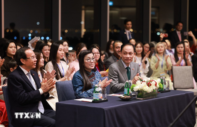 Thủ tướng Phạm Minh Chính và Phu nhân gặp gỡ cộng đồng người Việt tại Kuwait -0