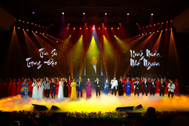 Đêm nhạc xúc động tôn vinh GS.NSND Trung Kiên - cây đại thụ của nền thanh nhạc Việt Nam -0
