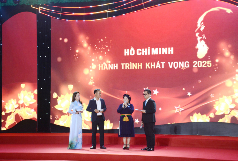 Lan toả sâu rộng các tấm gương sáng trong học tập, làm theo tư tưởng, đạo đức, phong cách Hồ Chí Minh -0