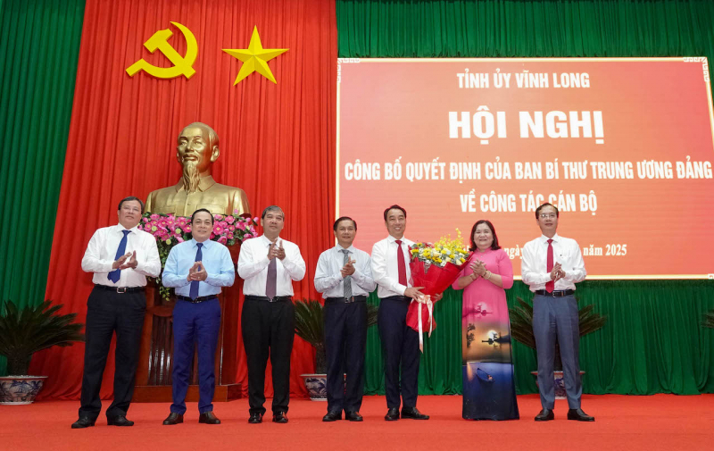 z7233067305994_45dc06ef48d8586fac0bb14022203ad4.jpg -0