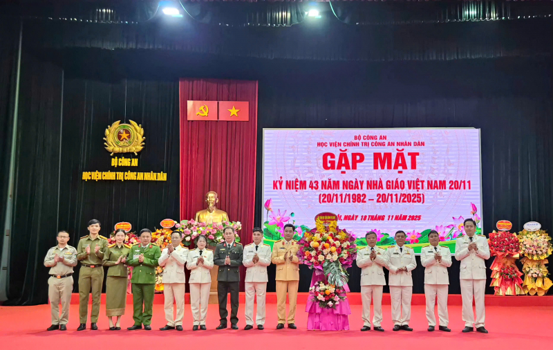 Học viện Chính trị CAND gặp mặt Kỷ niệm Ngày Nhà giáo Việt Nam -0