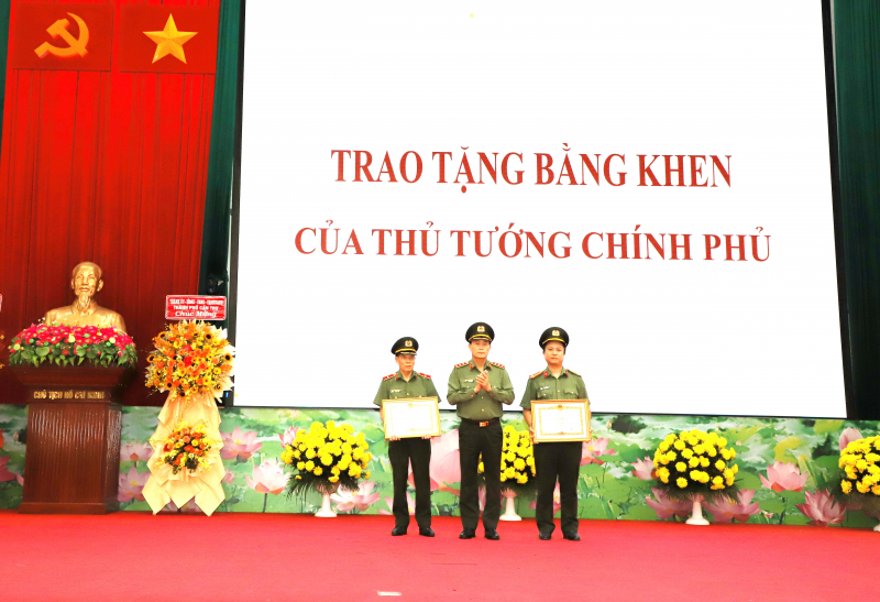 Lấy sự hài lòng của người dân, doanh nghiệp làm thước đo cải cách hành chính trong CAND -0