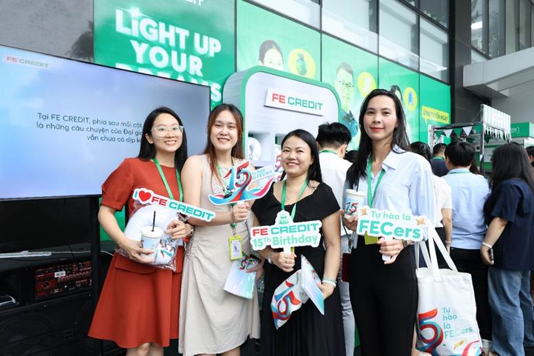 FE CREDIT 15 năm: Thành công từ con người và văn hóa doanh nghiệp -0