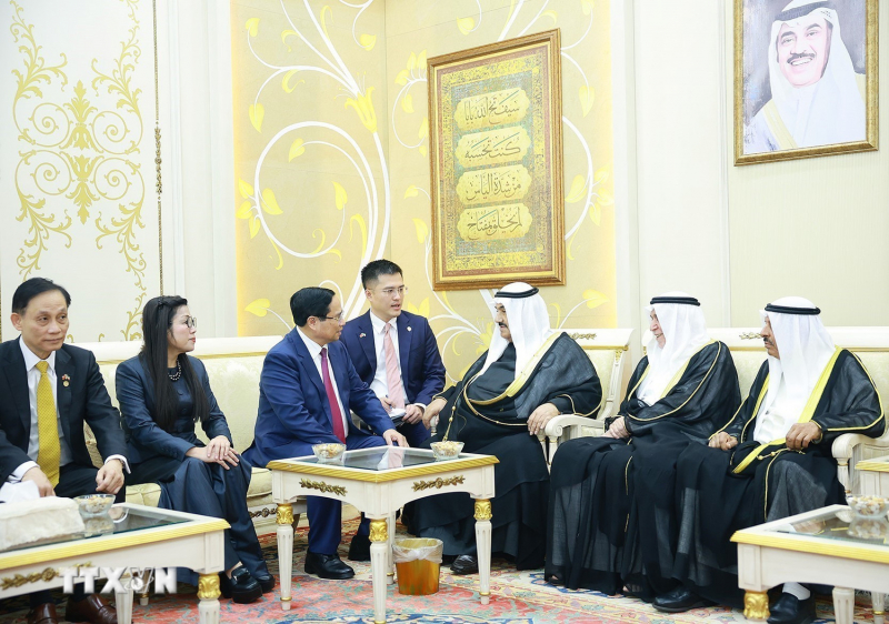 Thủ tướng Phạm Minh Chính thăm nguyên Thủ tướng Kuwait Sheikh Nasser tại nhà riêng -0