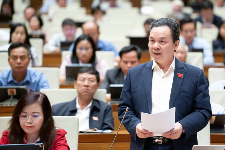 Người dân mua vàng tích luỹ cho con cháu, đề phòng ốm đau phải chịu thuế, nên hay không? -0