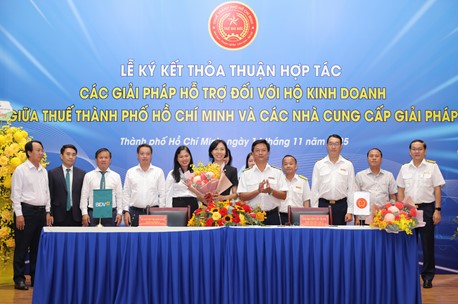 BIDV đồng hành triển khai chiến dịch “60 ngày cao điểm hỗ trợ hộ kinh doanh chuyển đổi sang kê khai thuế” -0