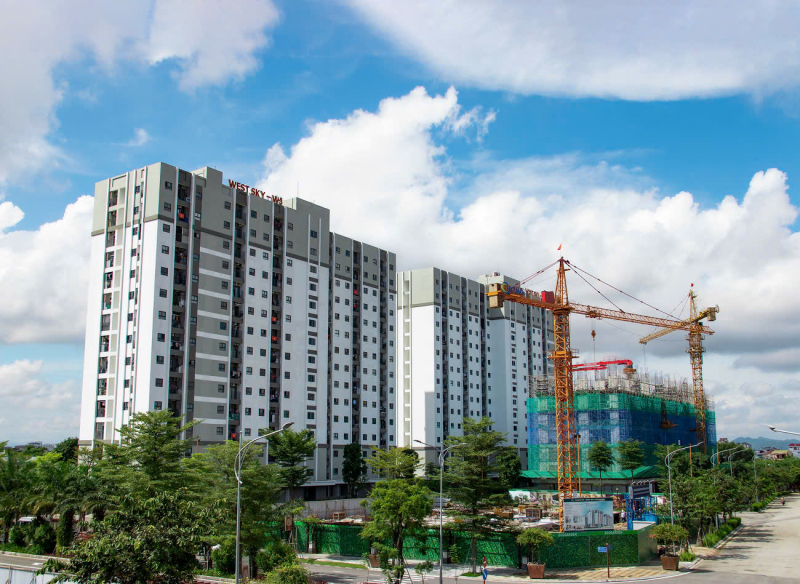 Cientos de personas participan en sorteos para comprar viviendas sociales -0