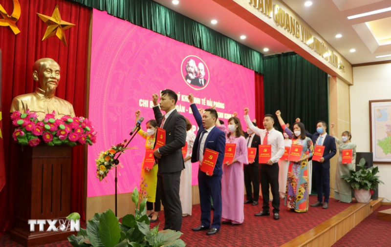 Sắp xếp tổ chức đảng trong tập đoàn kinh tế, tổng công ty, ngân hàng thương mại -0