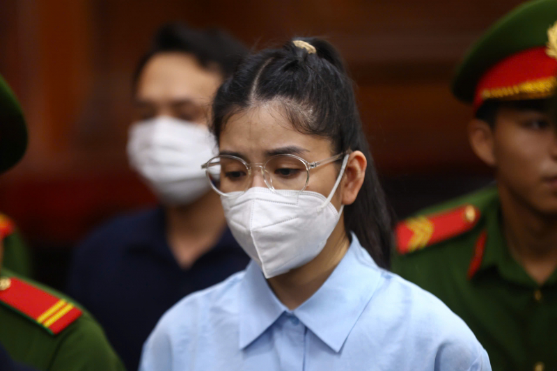 Hoa hậu Thùy Linh, Hằng Du Mục, Quang Linh Vlog cùng bị tuyên phạt -0