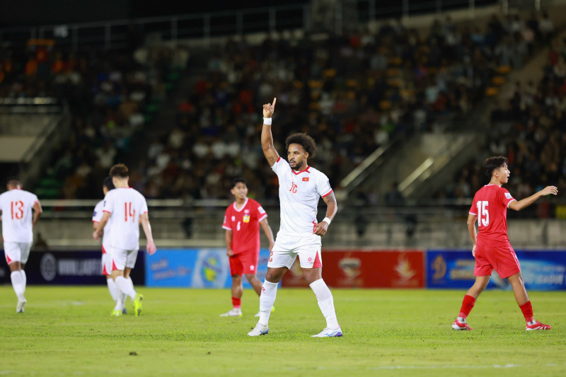 Ngày trở lại của Nguyễn Xuân Son -0