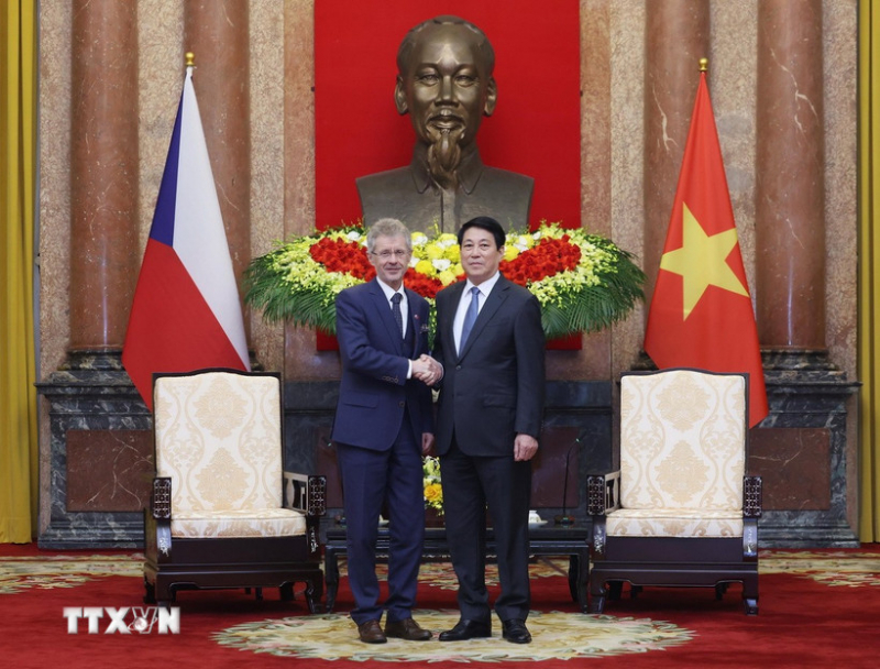 Chủ tịch nước Lương Cường tiếp Chủ tịch Thượng viện Cộng hòa Séc Milos Vystrcil -0