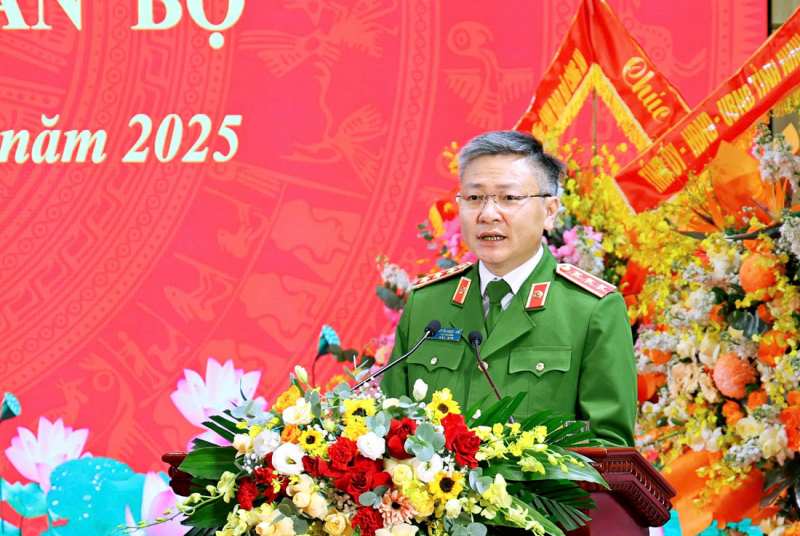 Bộ Công an tổ chức công bố các Quyết định về công tác cán bộ  tại Công an tỉnh Ninh Bình -0