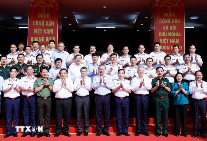Tổng Bí thư: Tập trung xây dựng Cảnh sát biển theo hướng tinh, gọn, mạnh -0