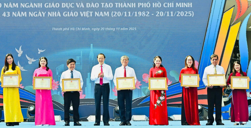 TP Hồ Chí Minh tổ chức lễ kỷ niệm 50 năm ngành giáo dục và đào tạo -0