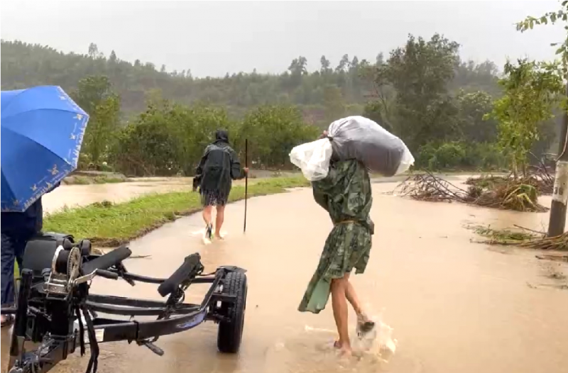 Thêm 4 người tử vong ở Đắk Lắk do mưa lũ, địa phương đề nghị hỗ trợ khẩn cấp 2.000 tấn lương thực -0