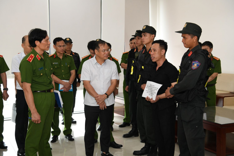 Khởi tố 13 bị can trong đường dây ma túy lớn, xuyên quốc gia từ Lào về Việt Nam -0