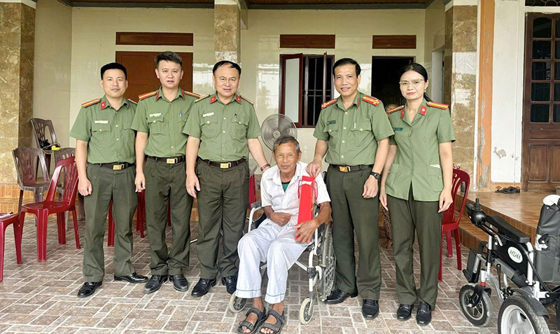 Công an Hà Tĩnh – “Khắc tinh” tội phạm trên không gian mạng -0