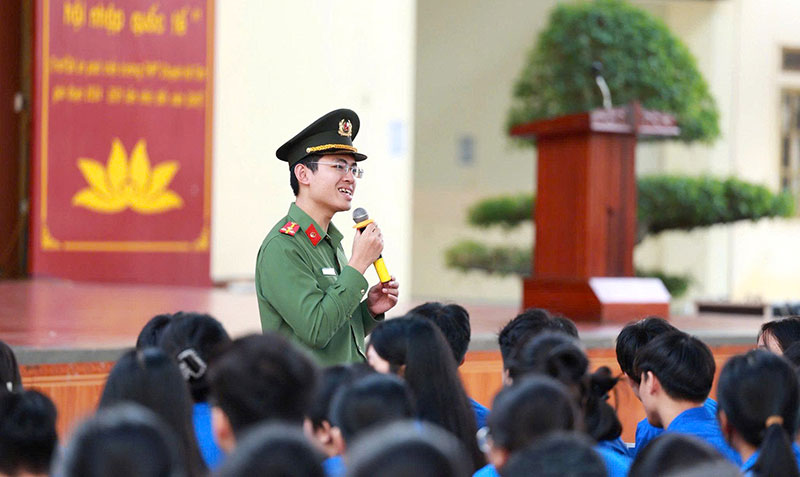 Công an Hà Tĩnh – “Khắc tinh” tội phạm trên không gian mạng -0