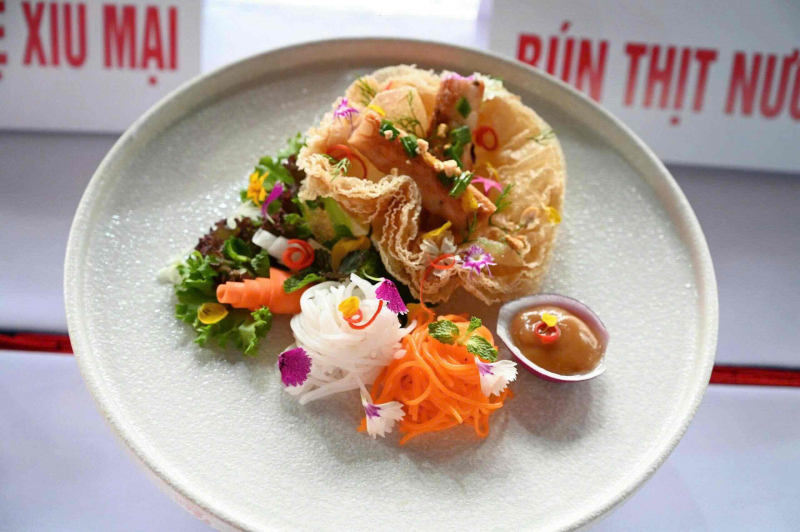 កំណត់​ត្រា​បាយ​ឆ្ងាញ់​ចំនួន​១០០​មុខ​នៅ​ទីក្រុង​ហូជីមិញ -០