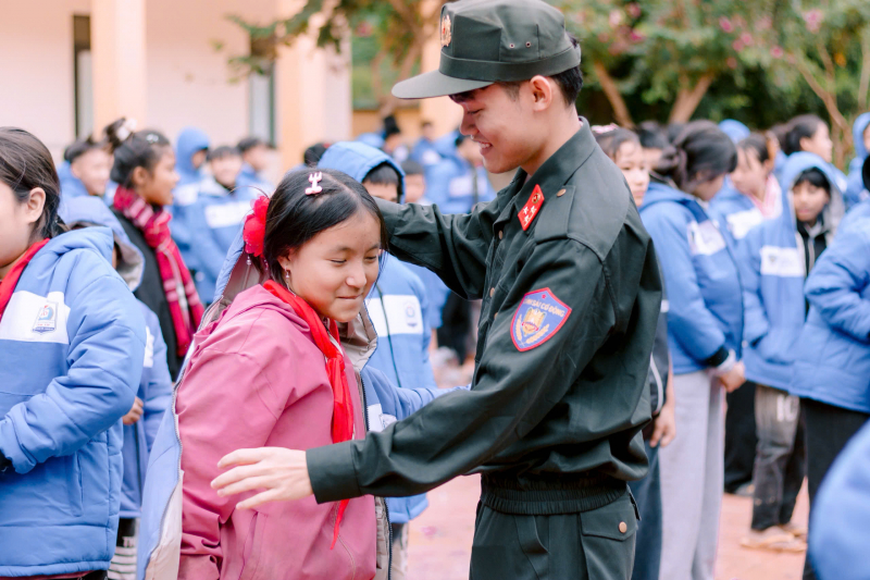Trung đoàn CSCĐ Bắc Trung Bộ: Nhiều hoạt động ý nghĩa hướng về đồng bào vùng cao -0