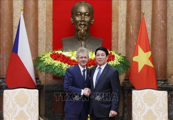 Vietnam vows to advance strategic partnership with Czech Republic -0