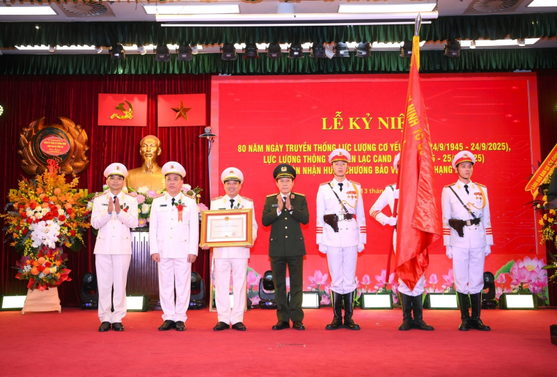 Telecommunications and Cipher Department awarded First-Class Fatherland Protection Order -0