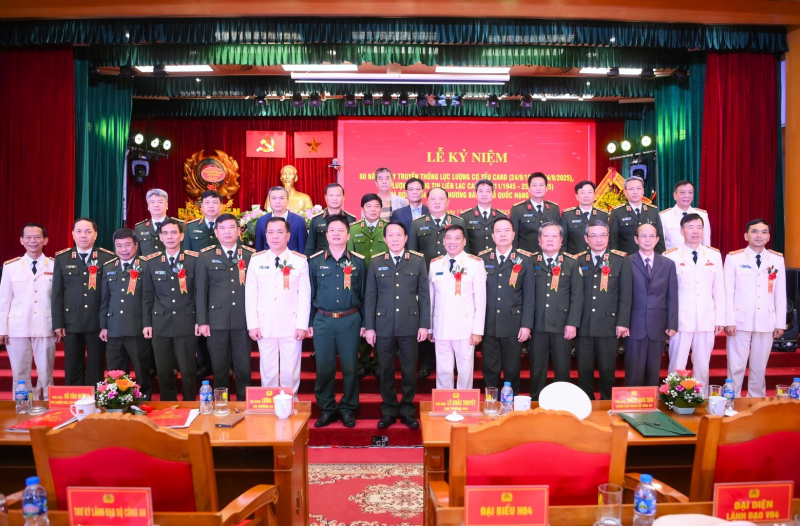 Telecommunications and Cipher Department awarded First-Class Fatherland Protection Order -0