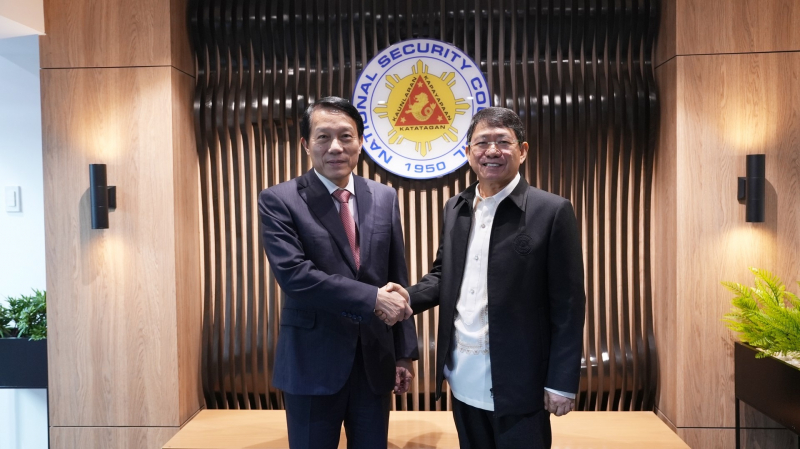 Vietnam signs ASEAN Extradition Treaty -0