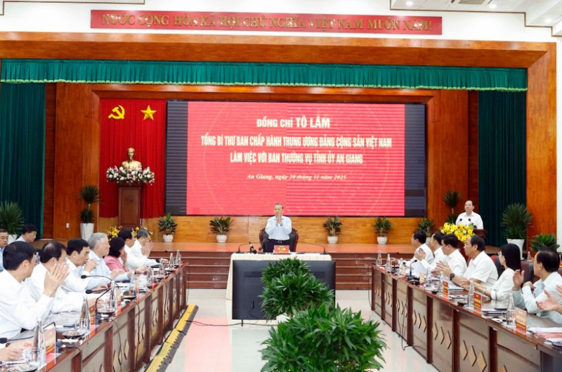 An Giang to create breakthroughs, affirm position as dynamic growth pole: Party chief -0