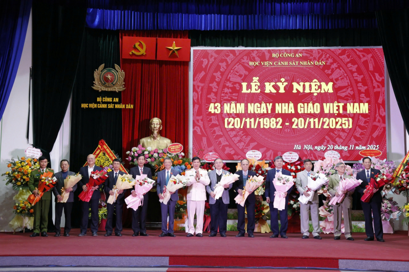 Học viện CSND kỷ niệm 43 năm ngày Nhà giáo Việt Nam -0