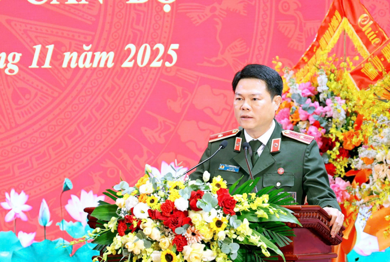 Bộ Công an tổ chức công bố các Quyết định về công tác cán bộ  tại Công an tỉnh Ninh Bình -0