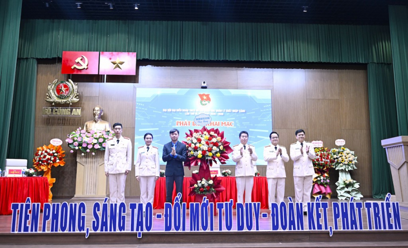 Tuổi trẻ Cục Quản lý xuất nhập cảnh tiên phong sáng tạo, đổi mới tư duy, đoàn kết phát triển -0