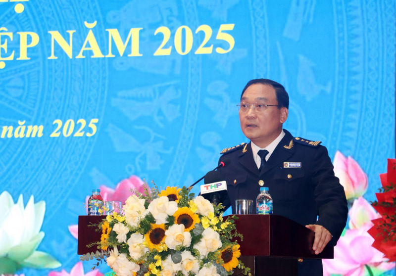 Hải quan lấy người dân, doanh nghiệp làm trung tâm phục vụ -0