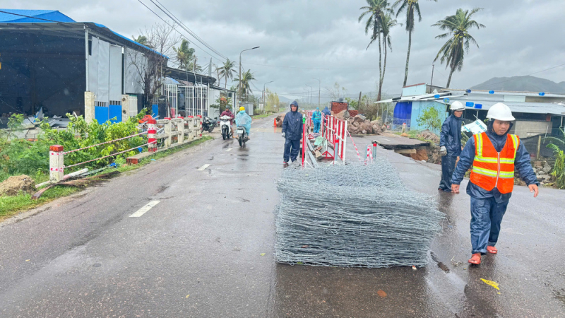 निर्माण मंत्रालय ने निर्देश दिया है कि मध्य प्रांतों में बाढ़ ऐतिहासिक स्तर से अधिक हो गई है