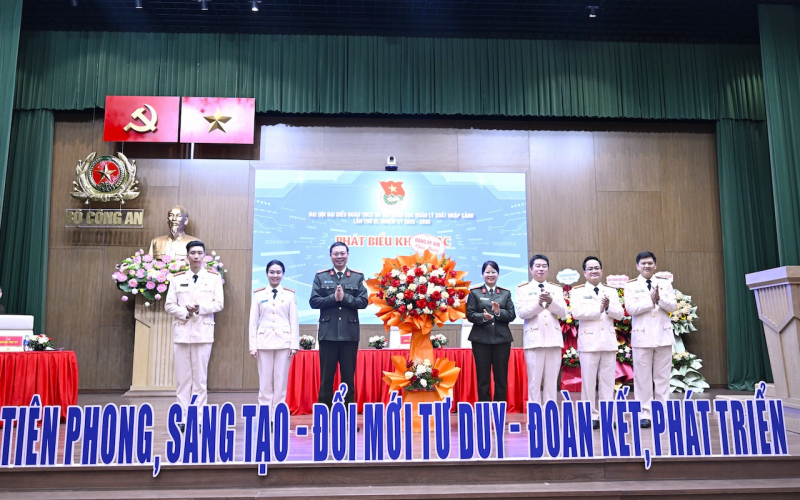 Tuổi trẻ Cục Quản lý xuất nhập cảnh tiên phong sáng tạo, đổi mới tư duy, đoàn kết phát triển -1