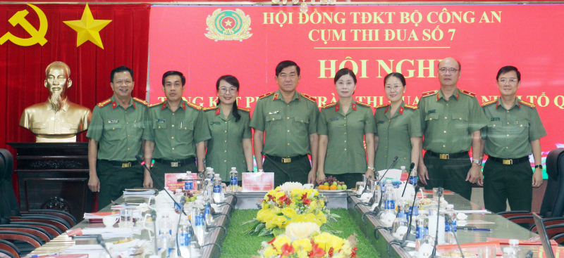 Cụm Thi đua số 7 Bộ Công an tổng kết phong trào thi đua Vì an ninh Tổ quốc năm 2025 -1