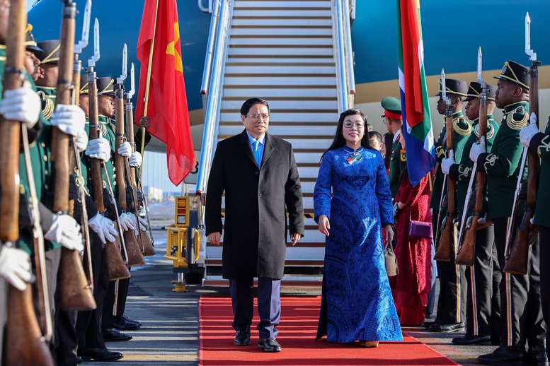 Thủ tướng Phạm Minh Chính tới Nam Phi tham dự Hội nghị thượng đỉnh G20 -1