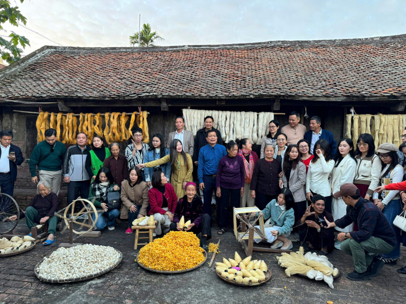 Nhiều trăn trở về phát triển du lịch địa phương sau sáp nhập  -0