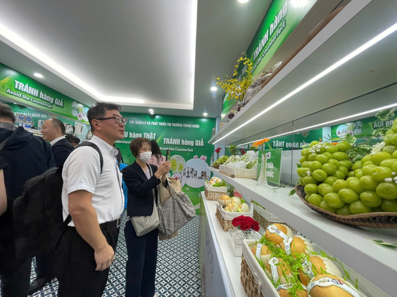 500 sản phẩm thật - giả được trưng bày để người dân nhận diện -0