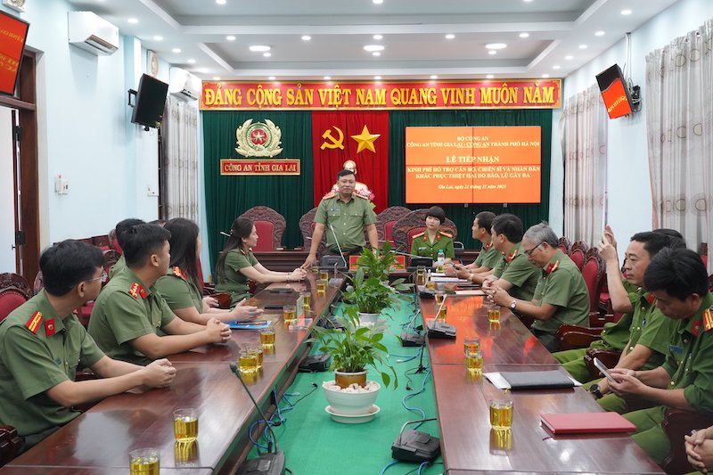 Nghĩa cử cao đẹp của Công an Thủ đô với Công an và nhân dân tỉnh Gia Lai -0