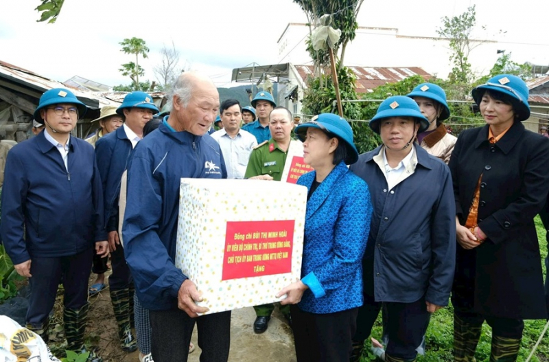 Tập trung mọi người lực ổn định đời sống nhân dân sau lũ -0