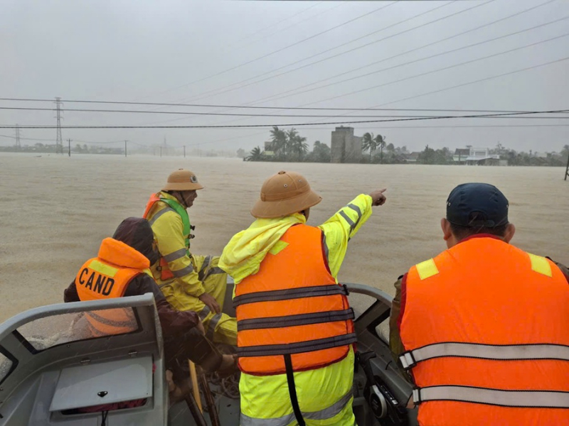 Tập trung mọi người lực ổn định đời sống nhân dân sau lũ -0