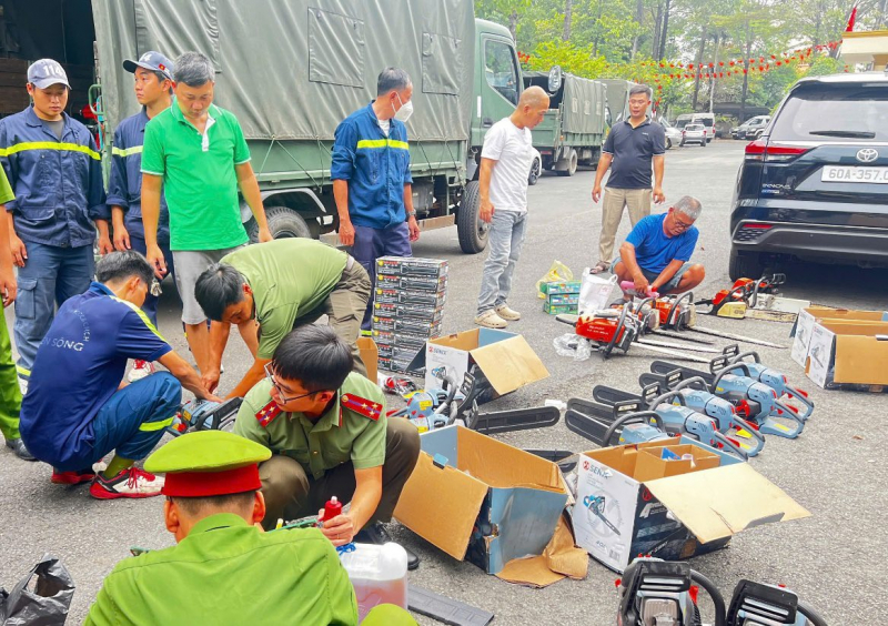 Công an Đồng Nai điều động hơn 130 cán bộ, chiến sỹ xuất quân hỗ trợ Đắk Lắk khắc phục hậu quả bão lũ -0