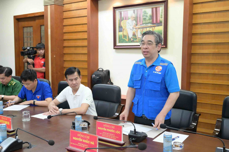 Triệu tấm lòng người dân TP Hồ Chí Minh hướng về đồng bào vùng lũ -0