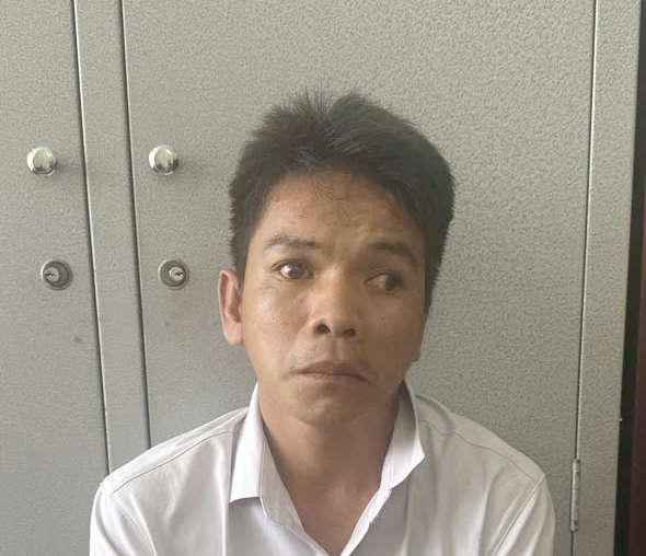 Mới ra tù, vô cớ dùng dao đâm bà bầu suýt chết -0