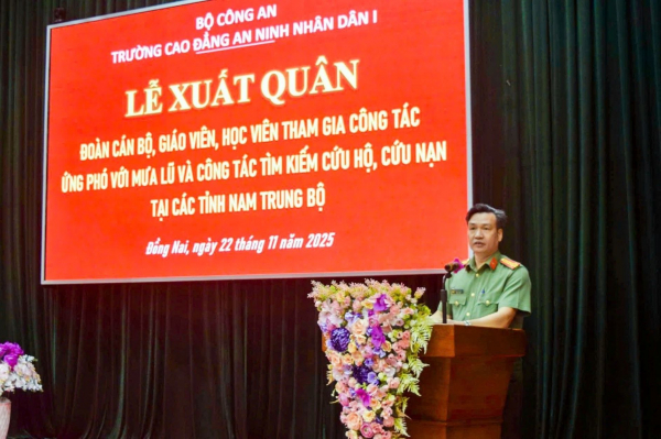 Các trường CAND phía Nam tiếp tục chi viện cán bộ, học viên hỗ trợ đồng bào vùng lũ -0