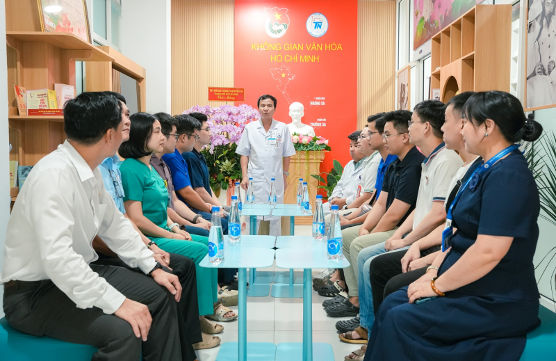 TP. Hồ Chí Minh: Huy động lực lượng y tế chi viện và gửi tặng vùng lũ “Túi thuốc gia đình”  -0