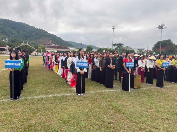 Bài 1: Không để ai bị bỏ lại phía sau -0