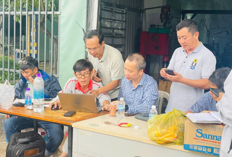 Viettel đồng hành với người dân vùng thiên tai -1